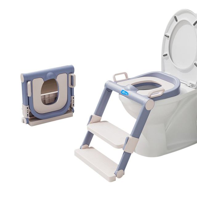 Reductor toaleta Little Mom WhiteGrey pliabil, cu scara, colac moale din spuma, protectie antistropire, reglabil pe inaltime, manere si suport lat pentru picioare
