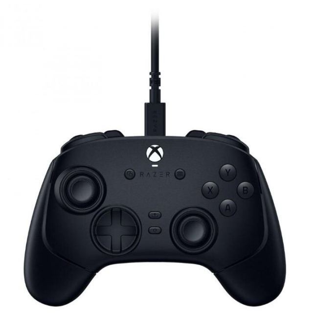 Razer Controller Razer Wolverine V3 Tournament Edition, USB, Mecha Tactile, Pro HyperTriggers, Compatibil Xbox si PC, Hall Effect, Negru