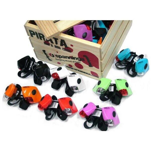 PEGAS Set lumini bicicleta Pegas SET PIRATA DIVERSE CULORI, iluminare pulsatorie/continua, baterii incluse