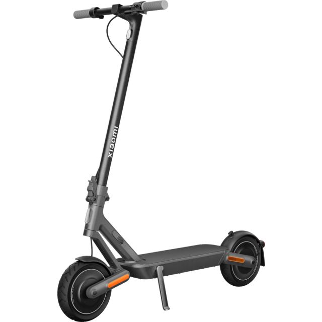 Xiaomi Trotineta electrica Xiaomi Electric Scooter 4 Ultra, putere motor 500 W, autonomie pana la 70 Km, viteza maxima 25 Km/h, Anvelope Xiaomi DuraGel 10''