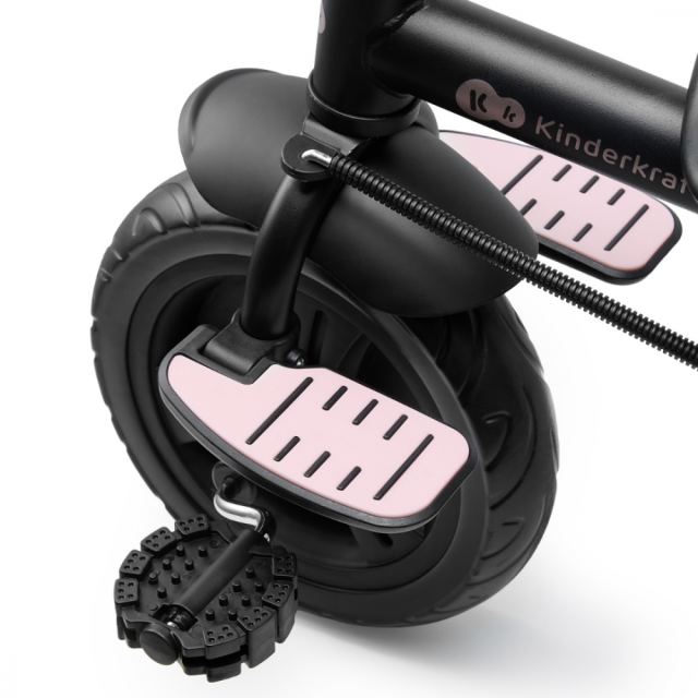 Tricicleta pentru copii KinderKraft Freeway 2 Pink, scaun rotativ 360, funtie freewheel, husa Air Comfort, bara de protectie, suport picioare, greutate admisa 25 kg