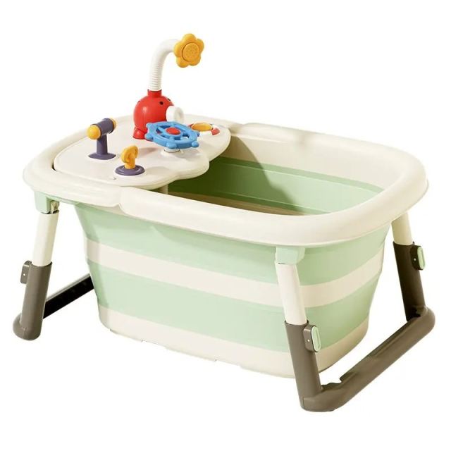 Cadita 3 in 1 pentru copii Little Mom AquaPlay Green pliabila, echipata cu masuta de joaca detasabila, dus functional si dop evacuare apa, picioruse reglabile in inaltime, dimensiune 78.5 x 51.5 x 38 cm