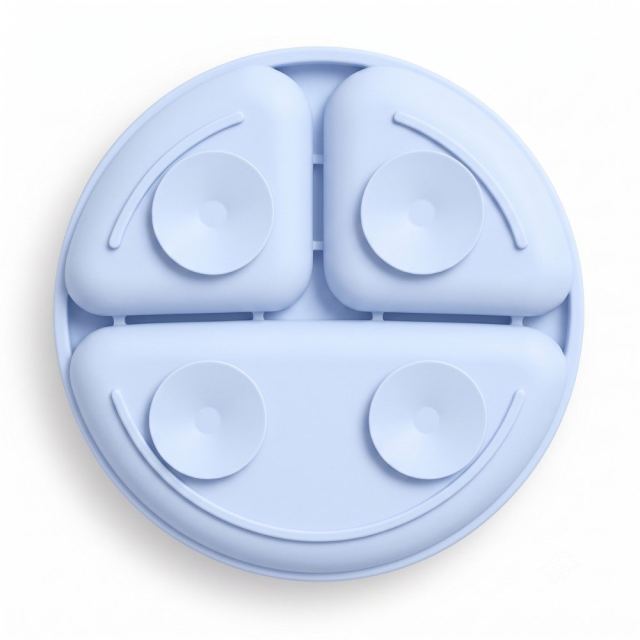 Farfurie din silicon pentru copii Bocioland Blue cu 3 compartimente si 4 ventuze de fixare, dimensiune 19.3 x 3 cm