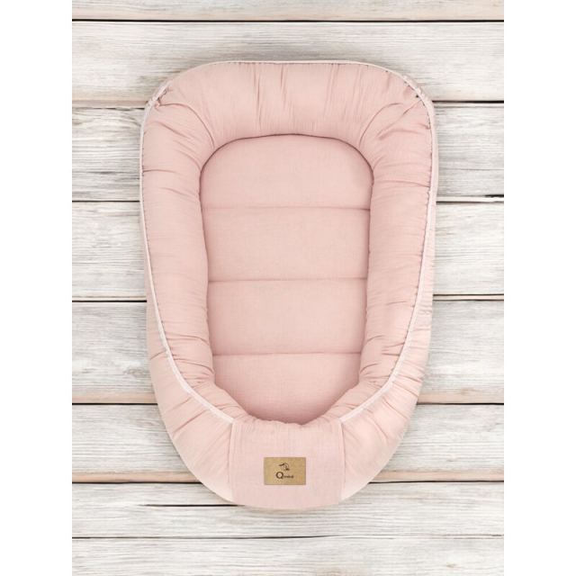 Cosulet pentru bebelusi Qmini Powder Pink Baby Nest 55x75 cm, husa din muselina dubla
